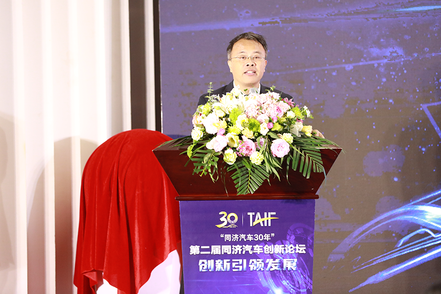 蜜桃视频
校长助理余卓平 